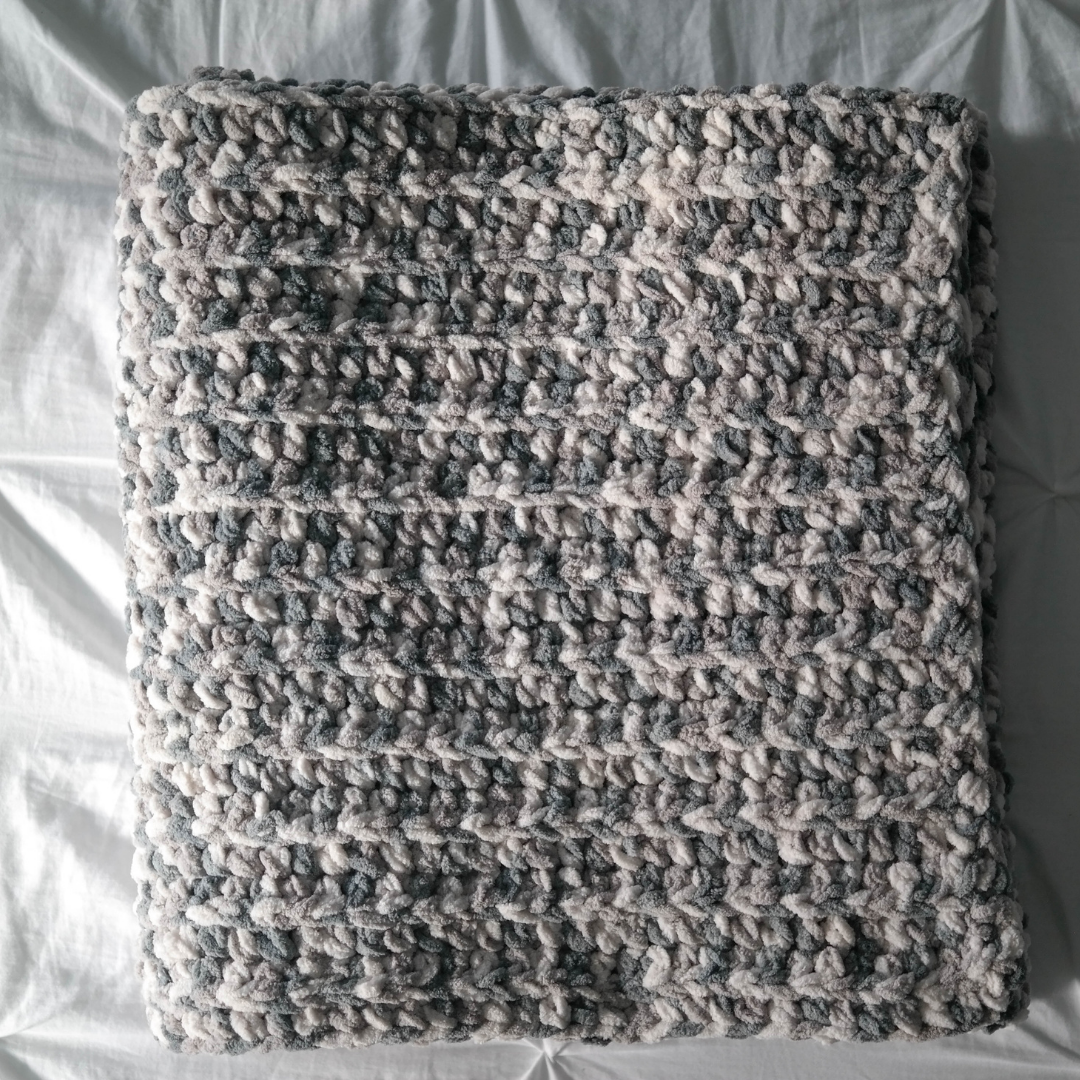 Yarn Blanket Silver Steel